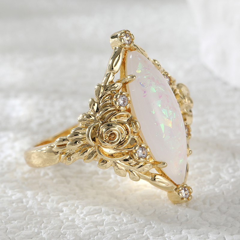 Vintage Rose Carved Golden Floral Design Cocktail Ring